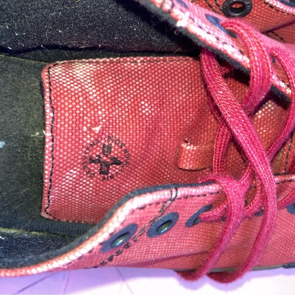 Dr Martens Vinnie Low Top Lace Up Red Black Brown EU43 M10 W11 - Picture 5 of 14